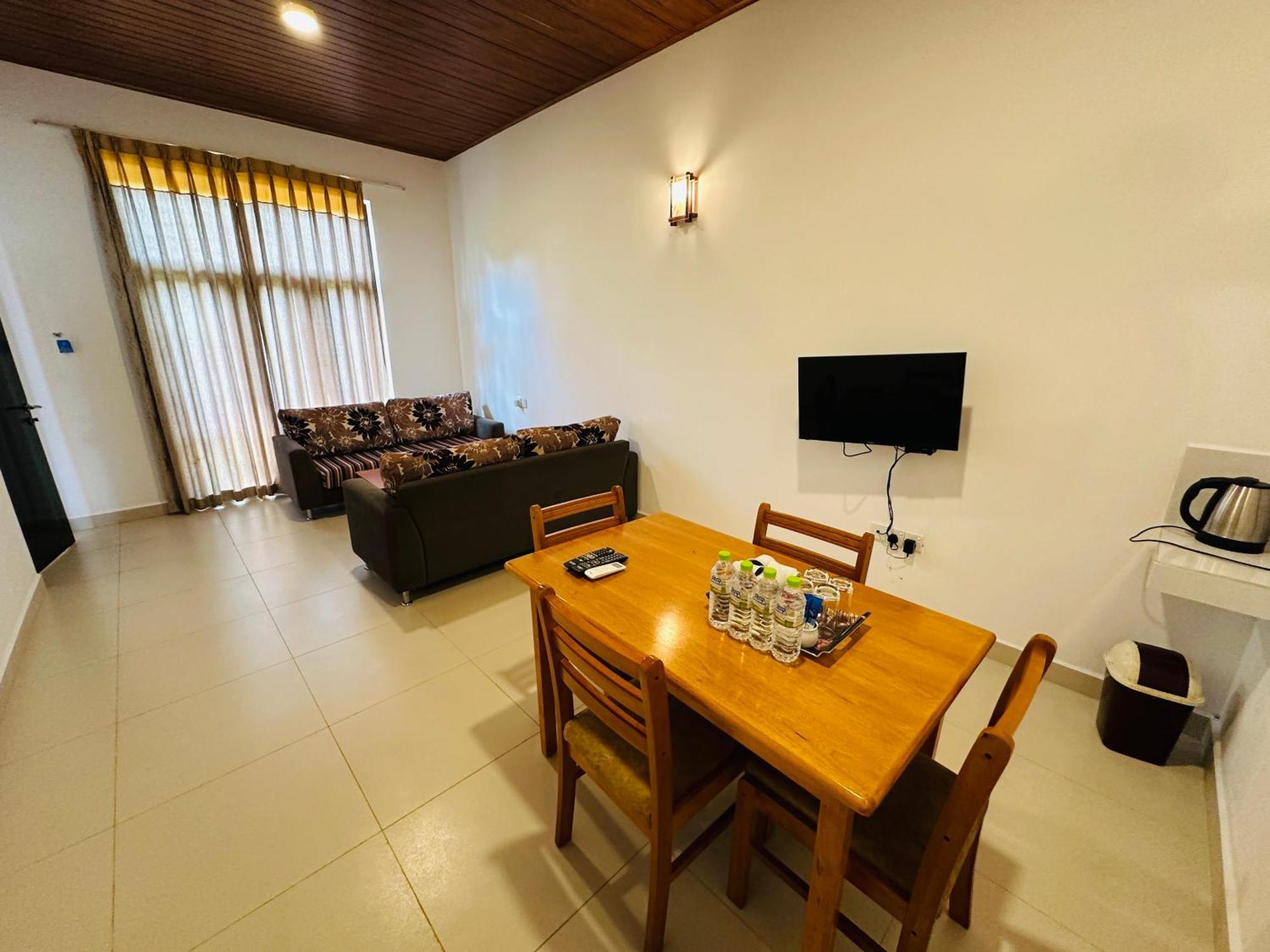 Gamodh Citadel Resort Anuradhapura Kültér fotó