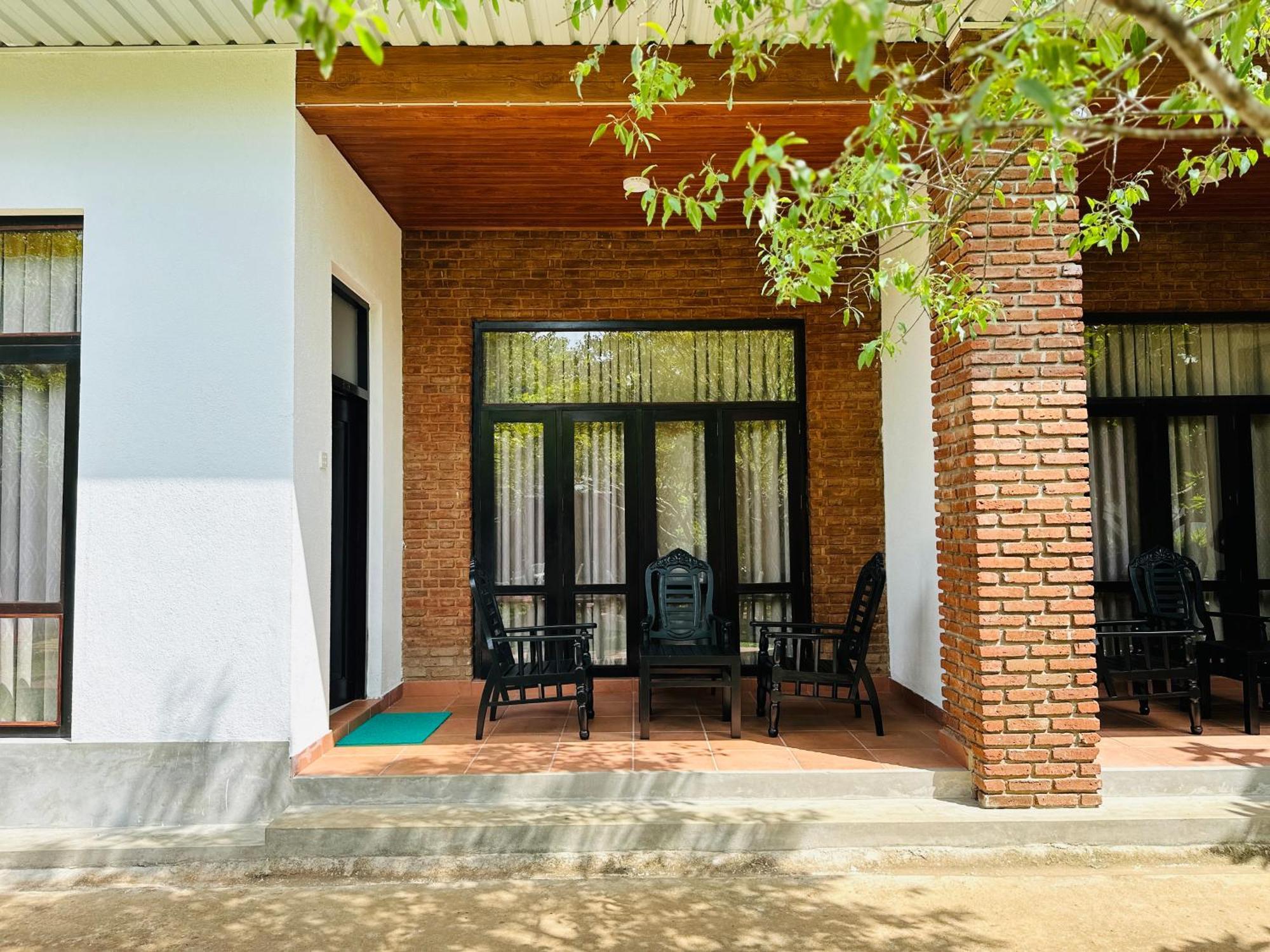 Gamodh Citadel Resort Anuradhapura Kültér fotó
